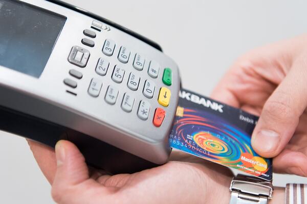 Bild vergrößern: credit-card-machine-4577769_1280